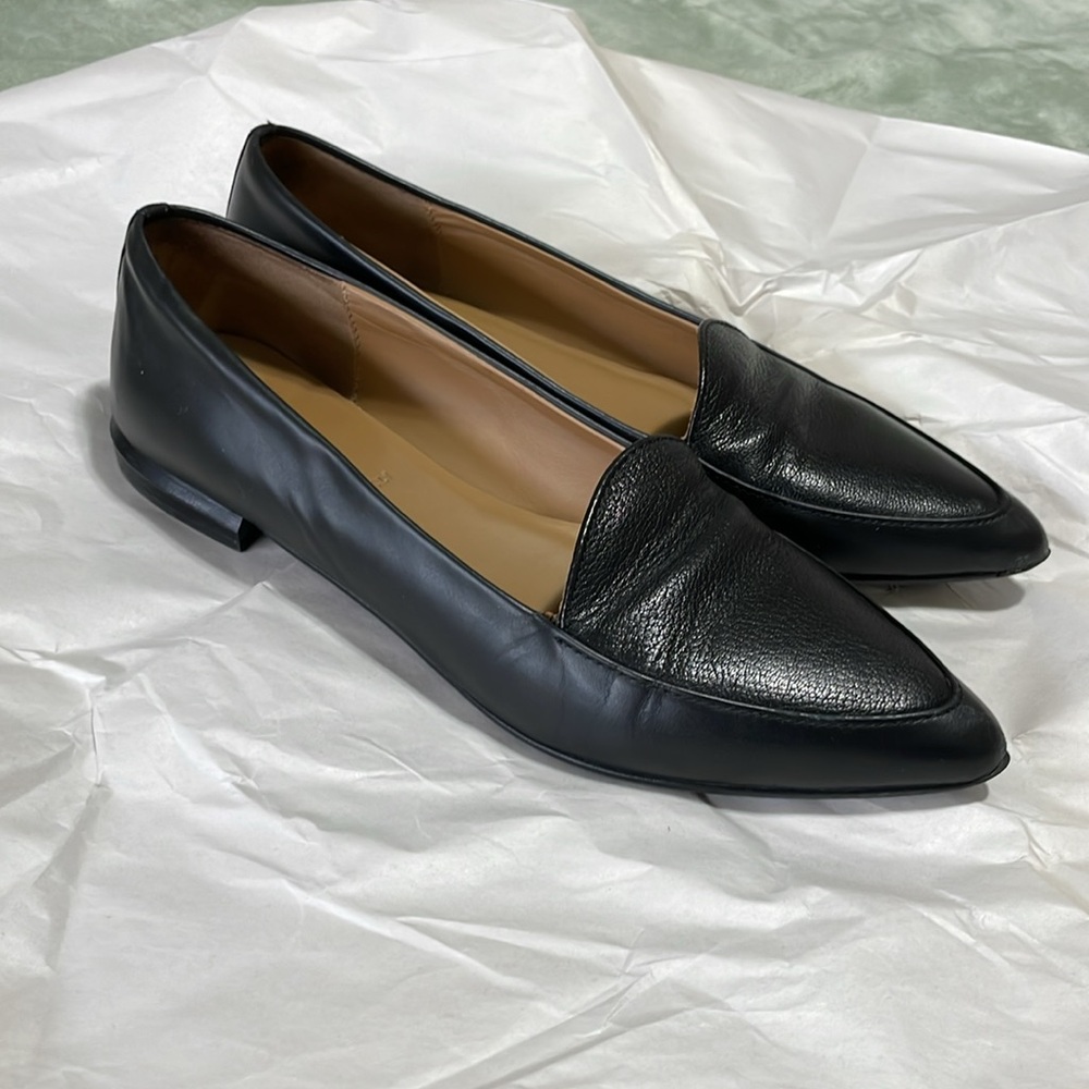 Everlane Modern Point leather flats size 8 - SOLD